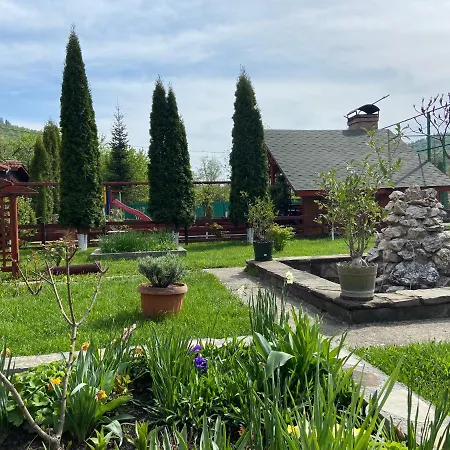 Guest house Pensiunea Montana Varlaam